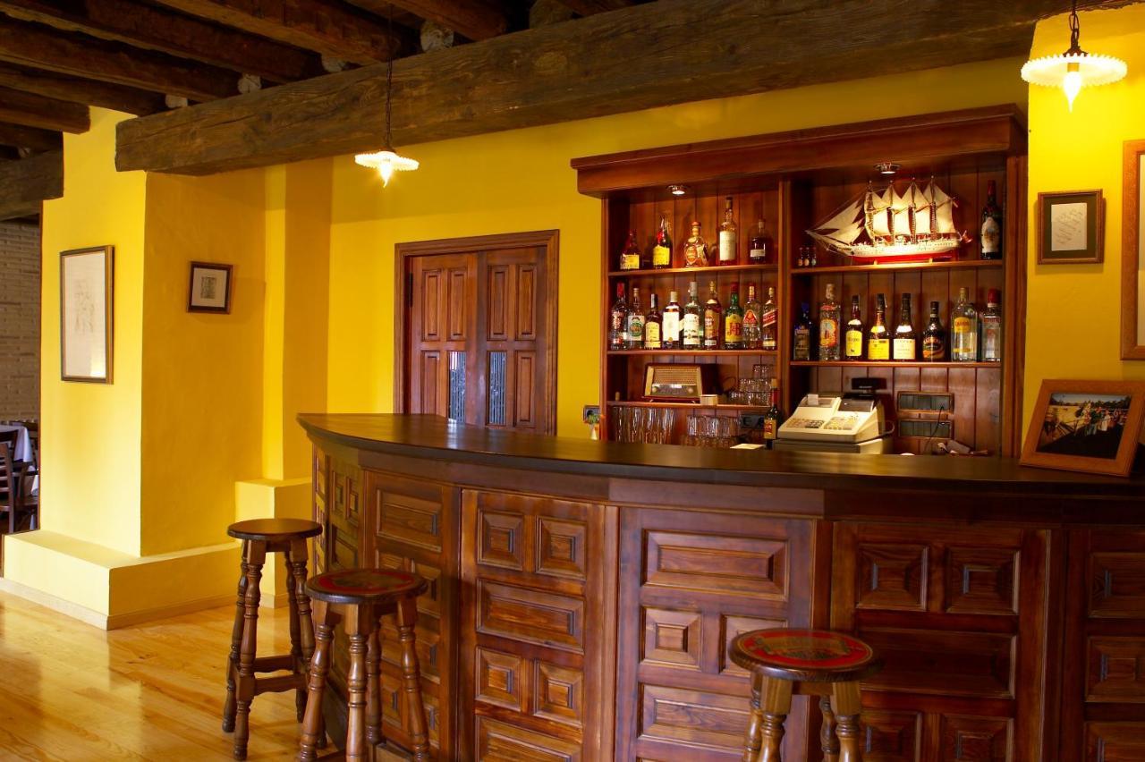 瓦莱罗酒店 Jarque de la Val 外观 照片
